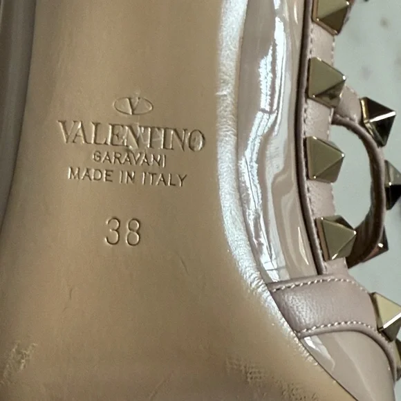 Valentino Garavani Rockstud T-Strap Pointed Toe Pump Size 38 - Picture 4 of 10